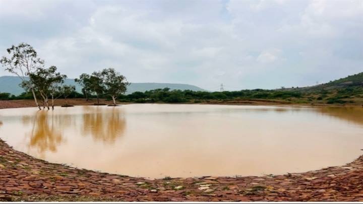 सतना के पिथौराबाद के अमृत सरोवर से जल-क्षमता बढ़ी